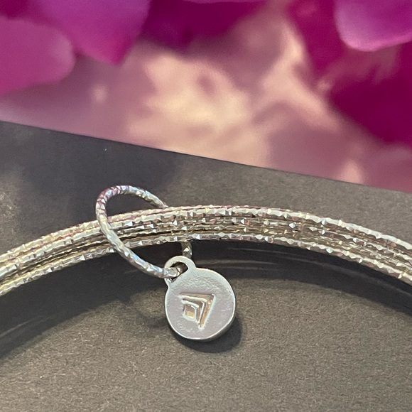 Silpada Sterling Silver ‘Lasting Impression’ Bangle Bracelet Set B3008 - Picture 15 of 16